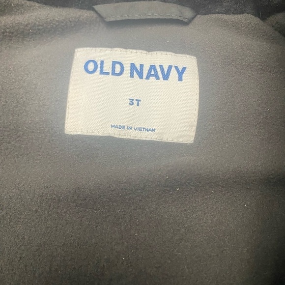 Old Navy Water-Resistant Hooded Puffer Vest for Toddler Boys 3T - Picture 2 of 4